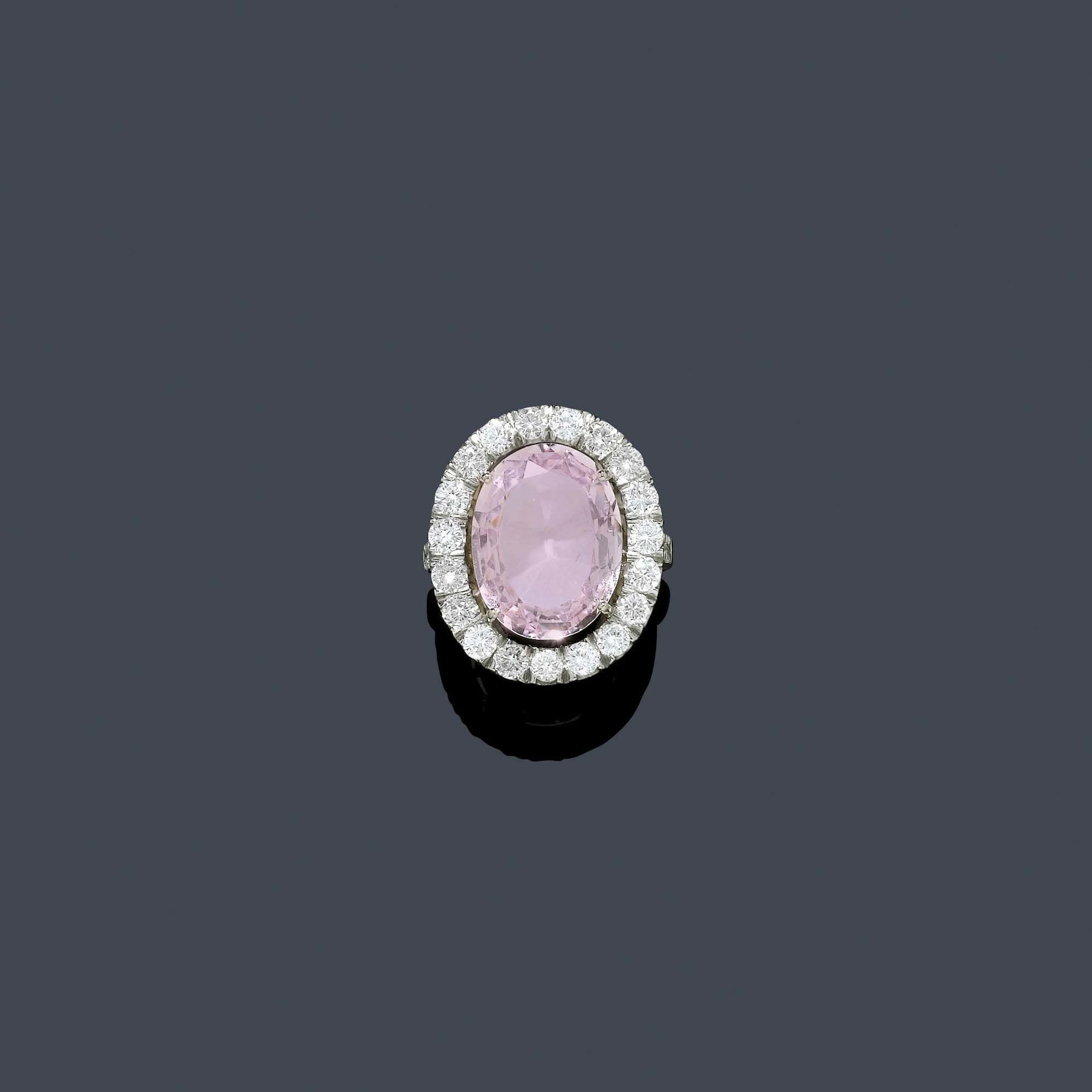 TOPAS-DIAMANT-RING, um 1960.