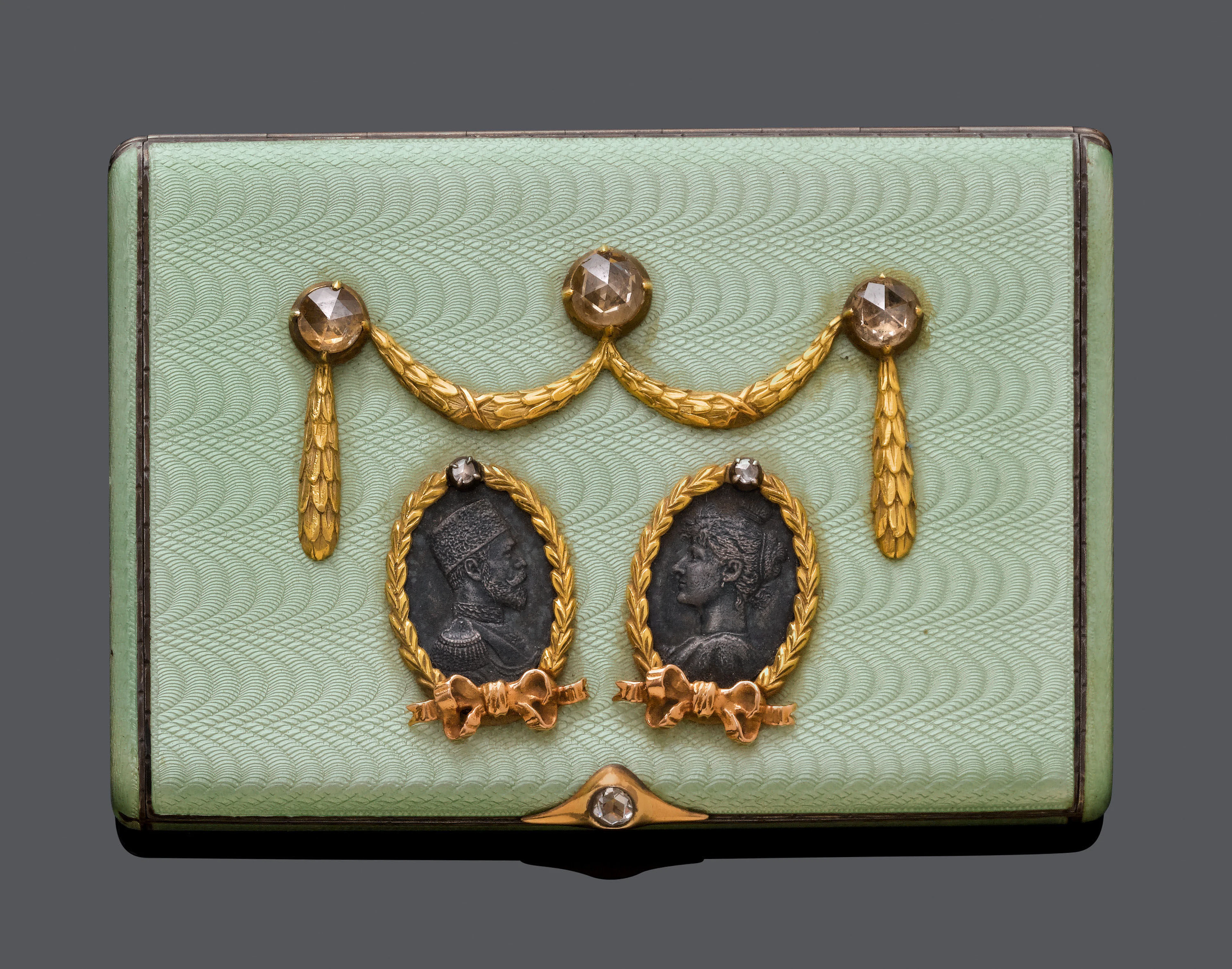 EMAIL-DIAMANT-ZIGARETTENETUI, wohl FABERGÉ, St. Petersburg, um 1900.