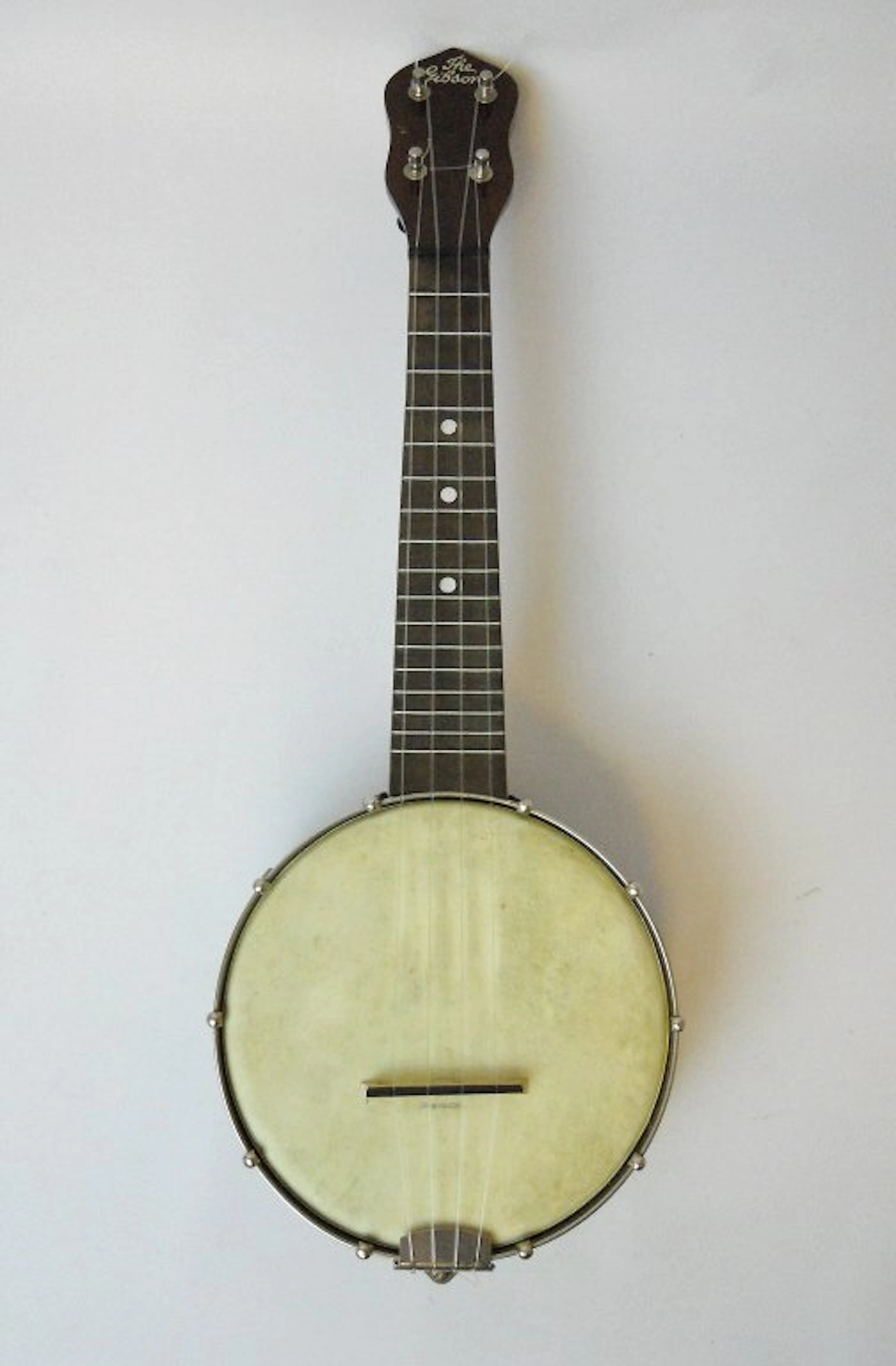 Antique Banjo Ukulele, The Gibson
