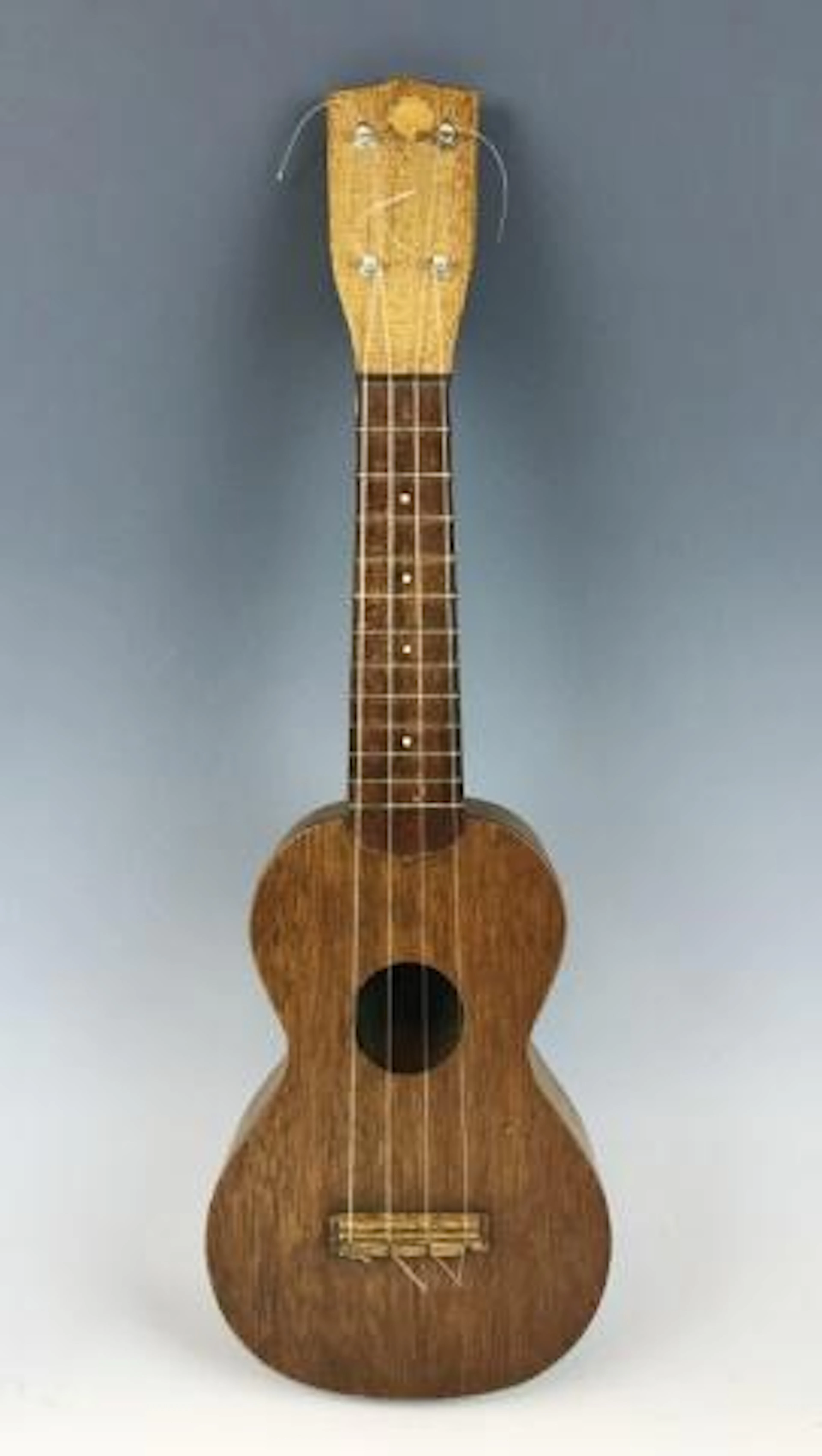 Antique Mahogany Ukulele, Bruno