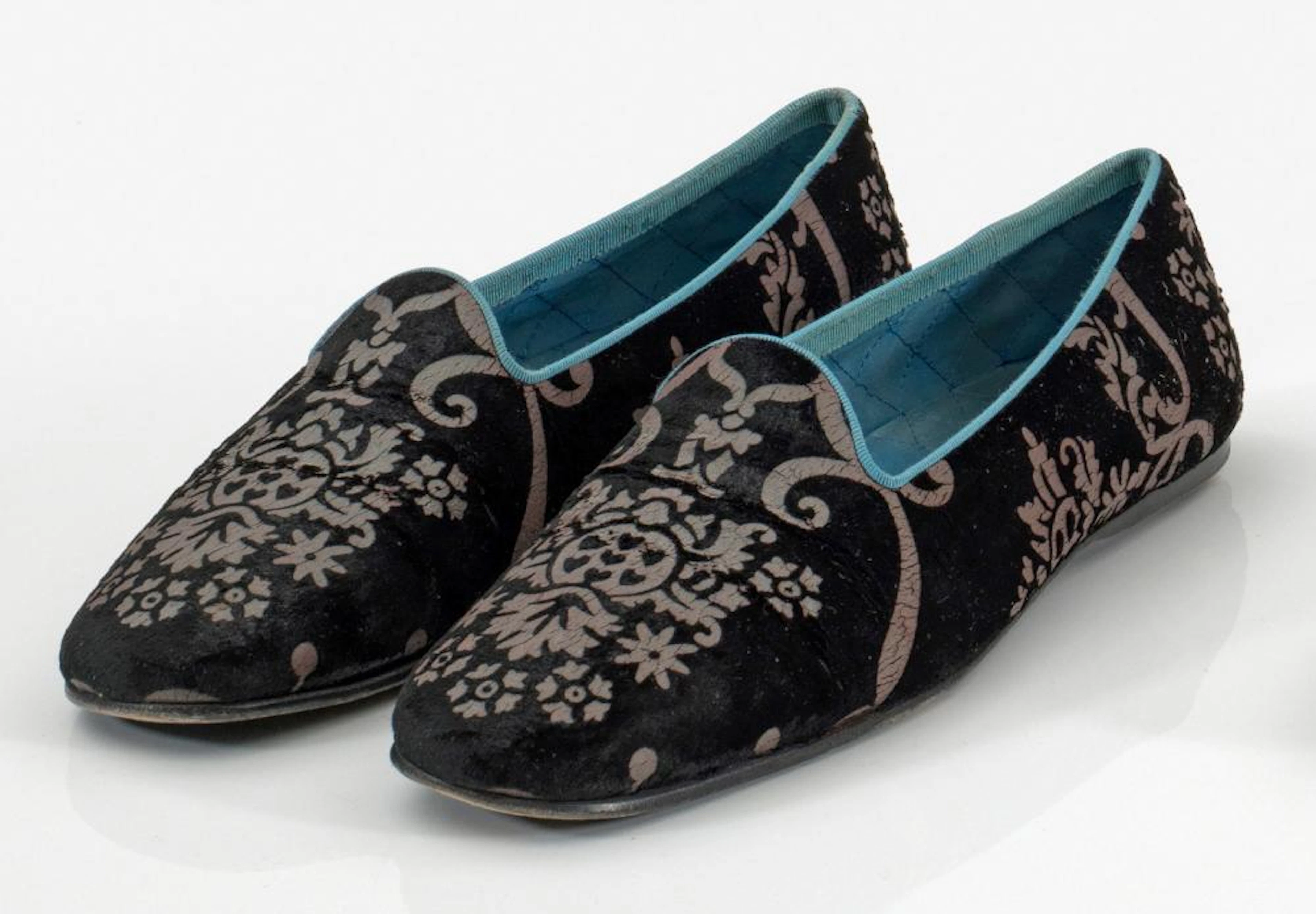 Paar extravagante Samt-Slipper von GUCCI