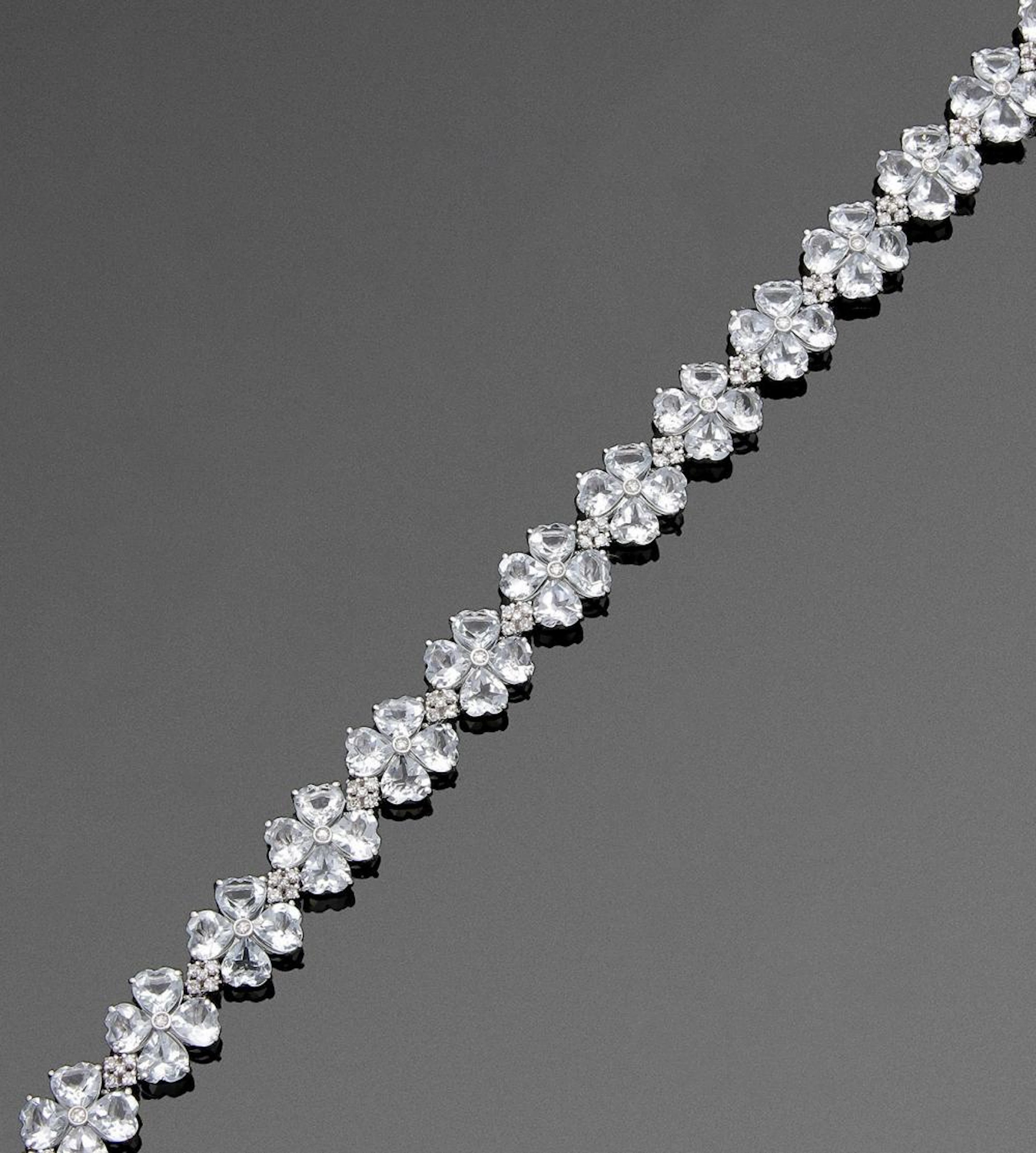 Charmantes Aquamarin-Armband