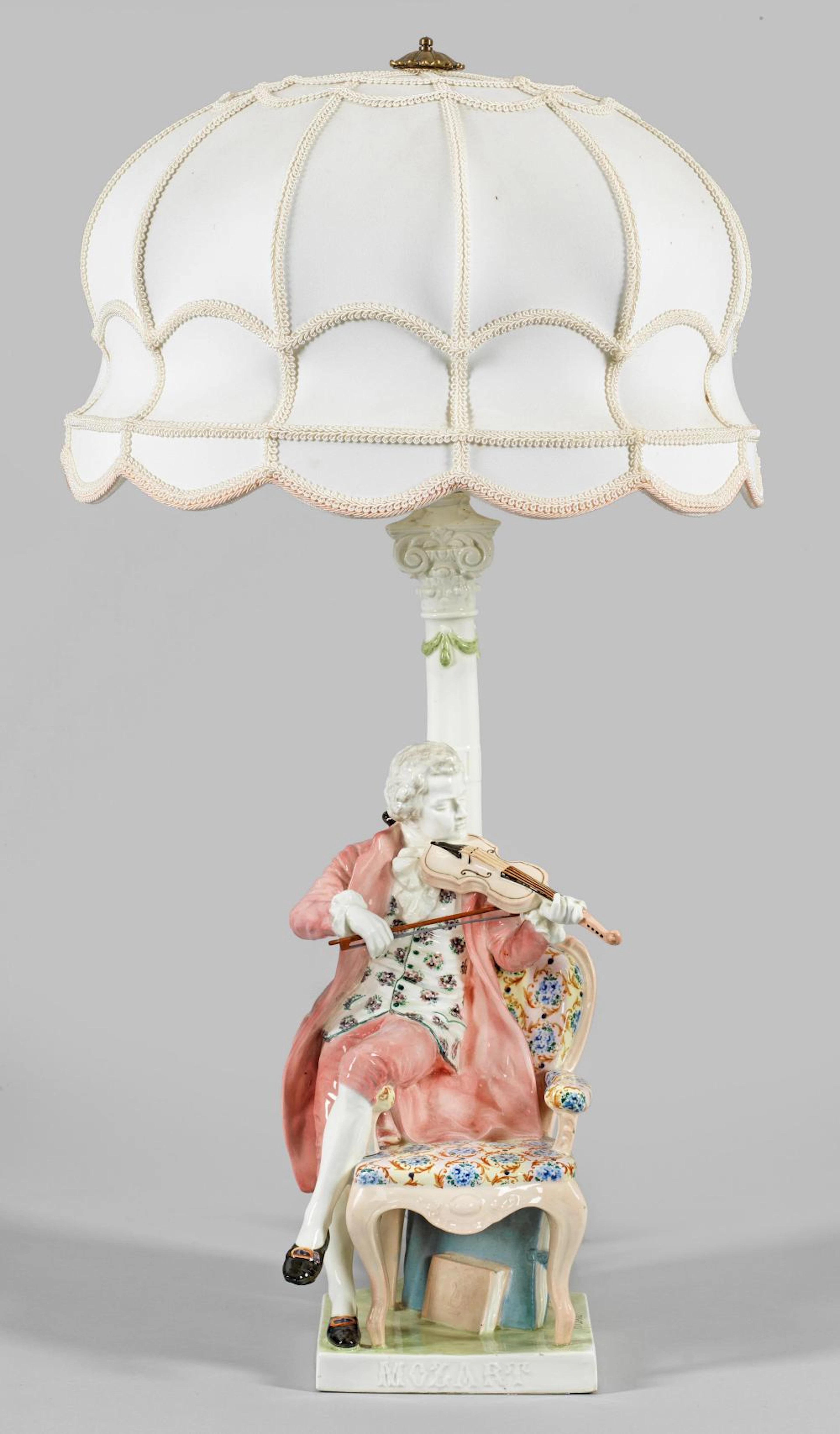 Seltene Goldscheider-Tischlampe "Mozart". Originaltitel