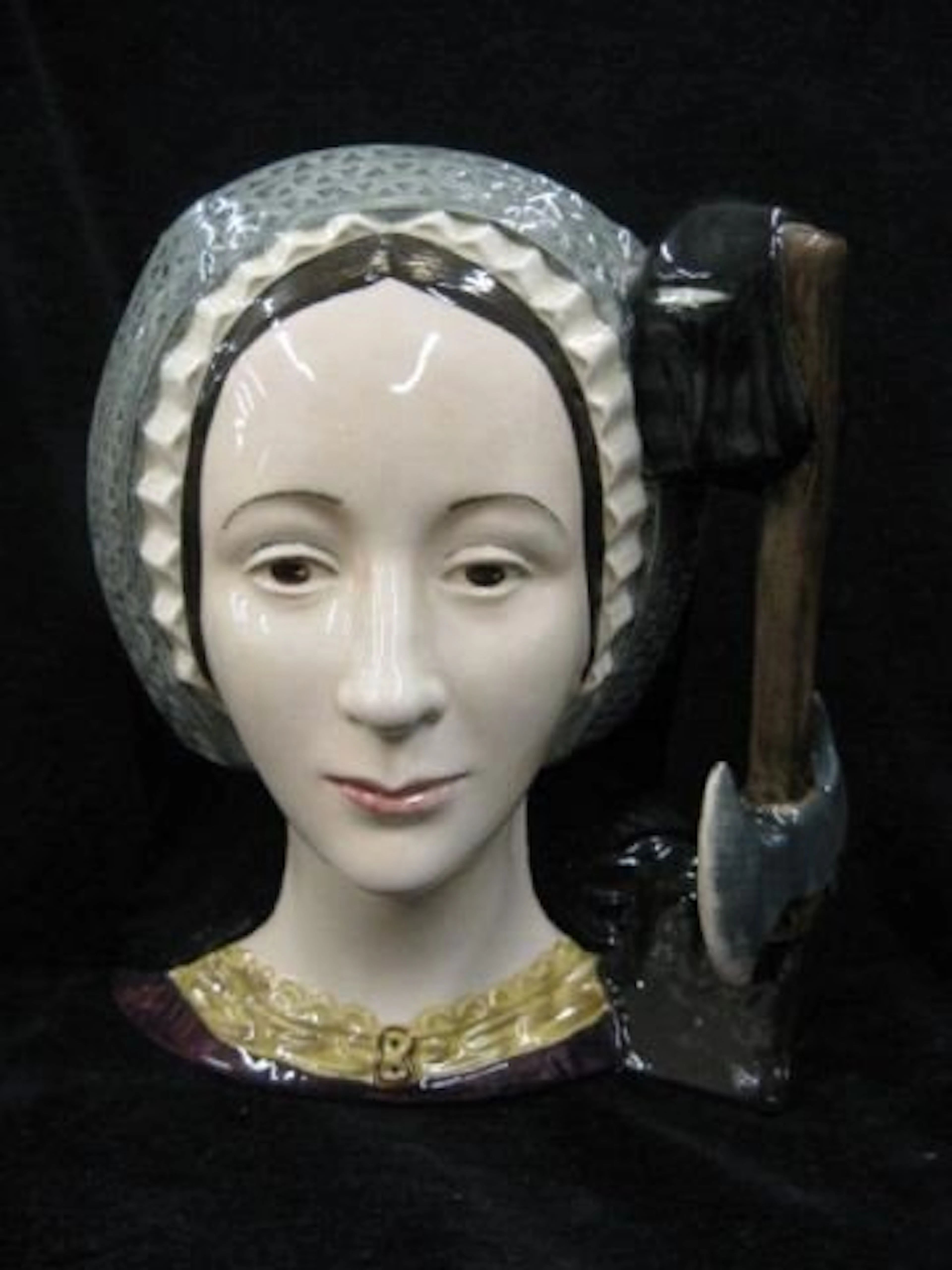 Royal Doulton Character Mug "Anne Boleyn"