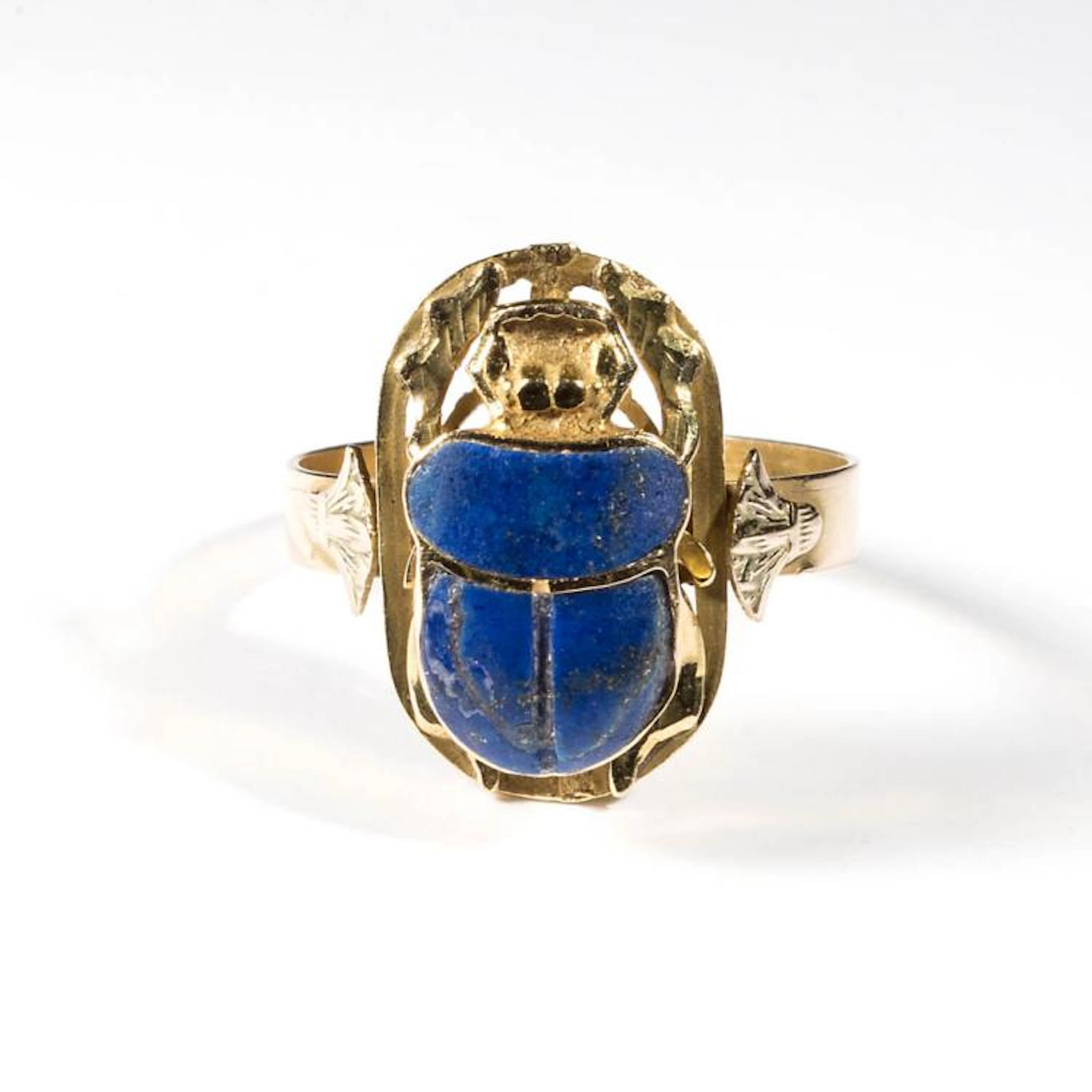 VINTAGE LADY'S 18K GOLD AND LAPIS LAZULI FIGURAL RING