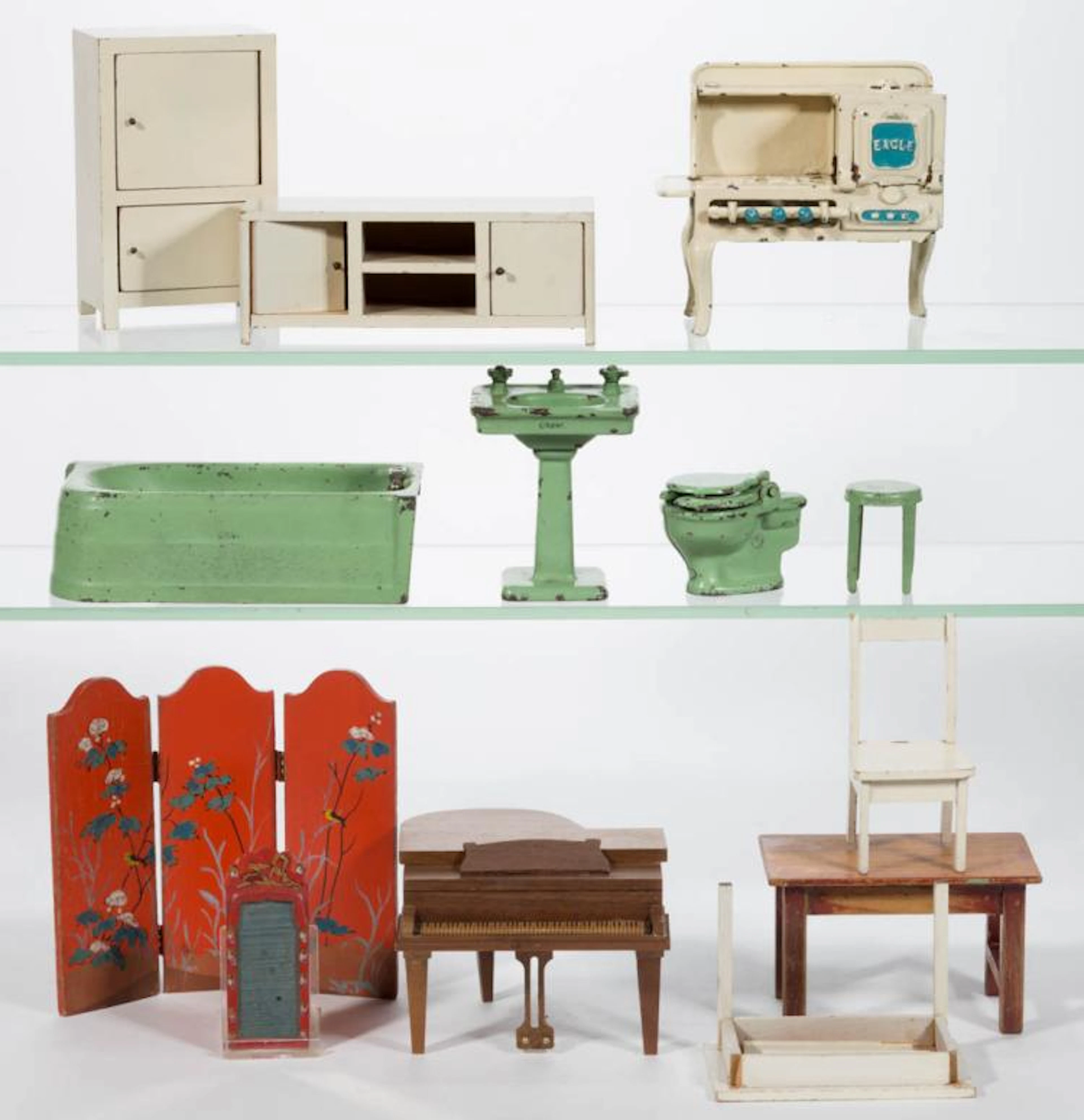ASSORTED DOLLHOUSE FURNITURE, LOT OF 13