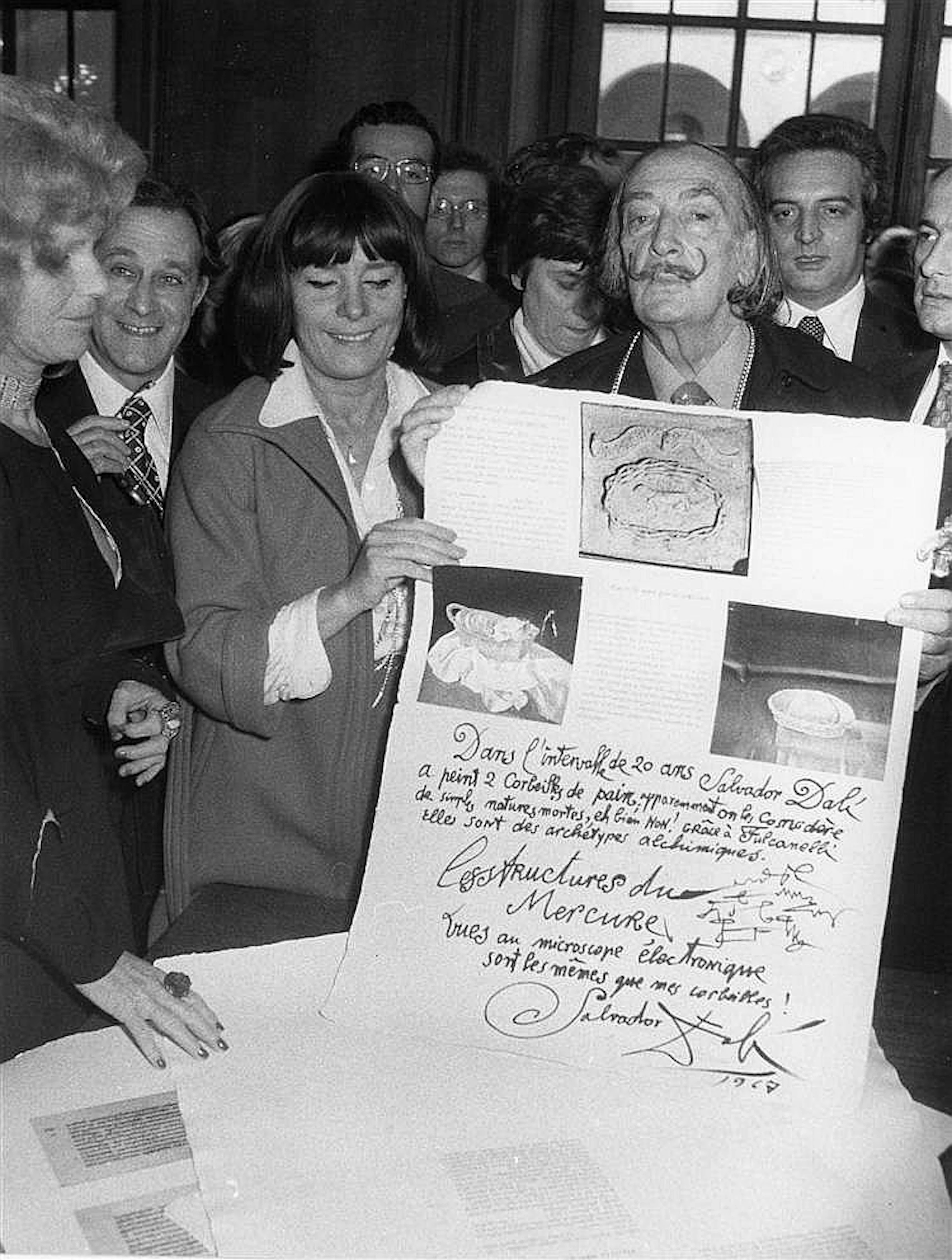 Salvador Dalí.  Original photograph.  Paris, October 1976. Copy