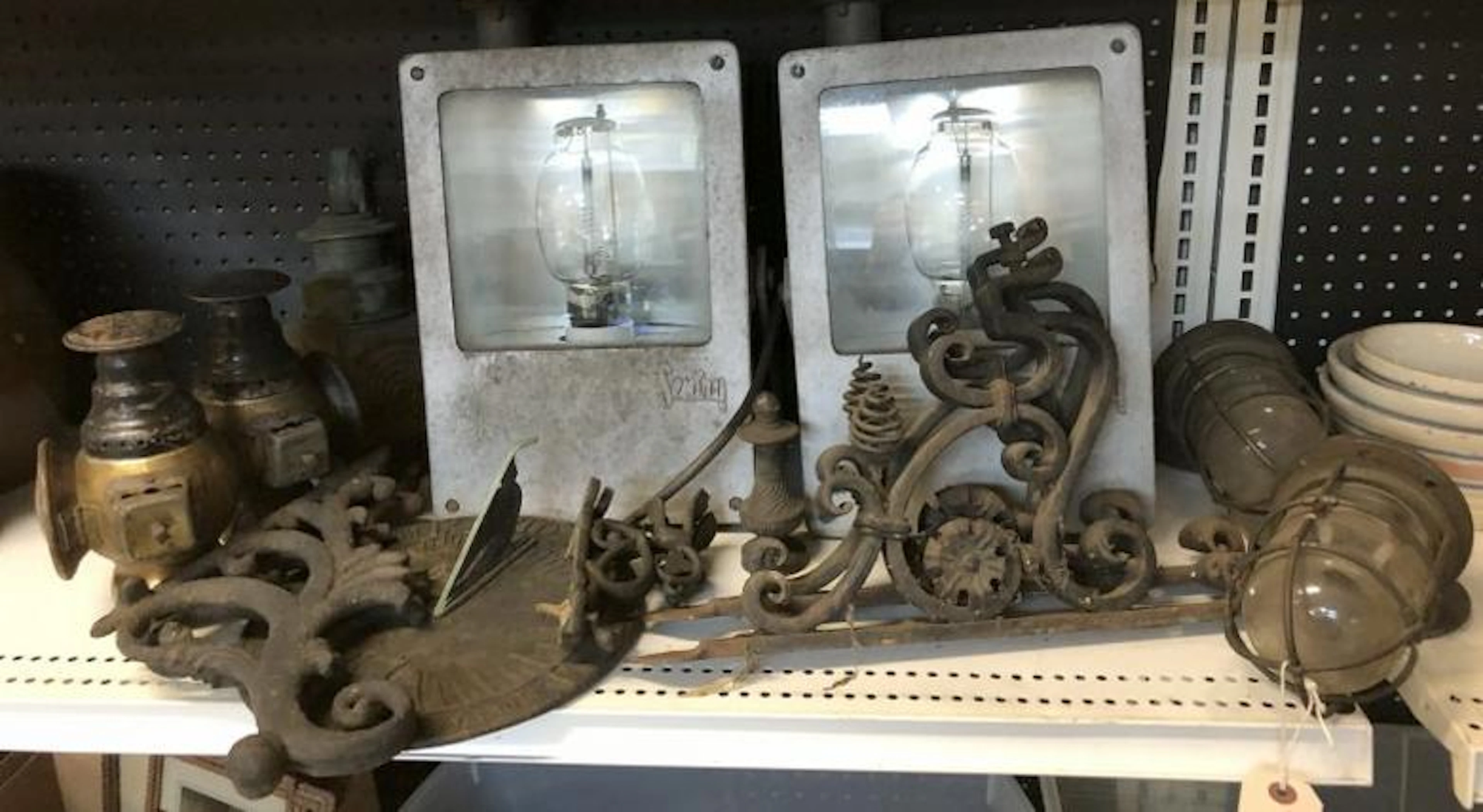 MISC METAL LOT FROM BROOKLYN ESTATE INCLUDES PR OF