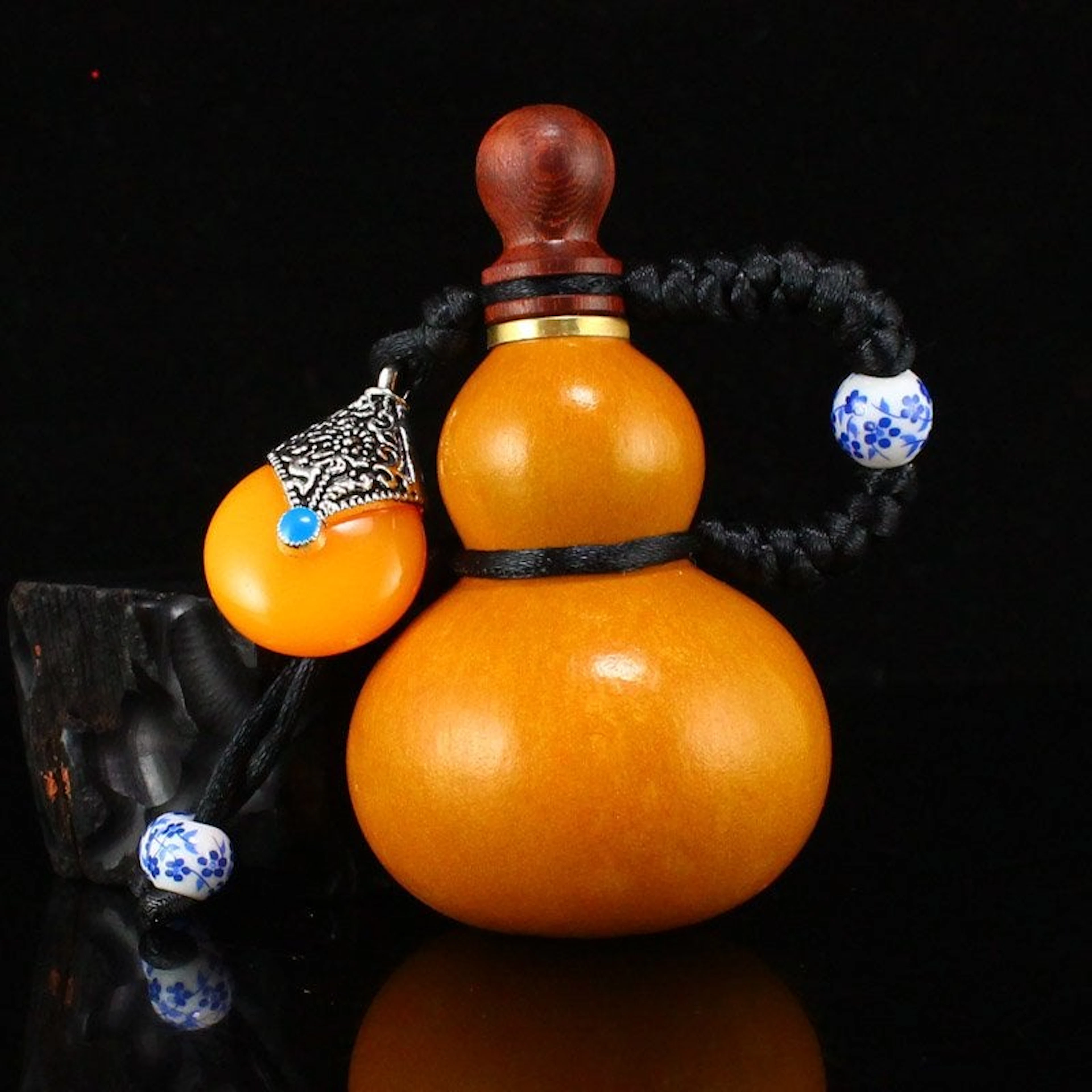 Chinese Gourd Snuff Bottle