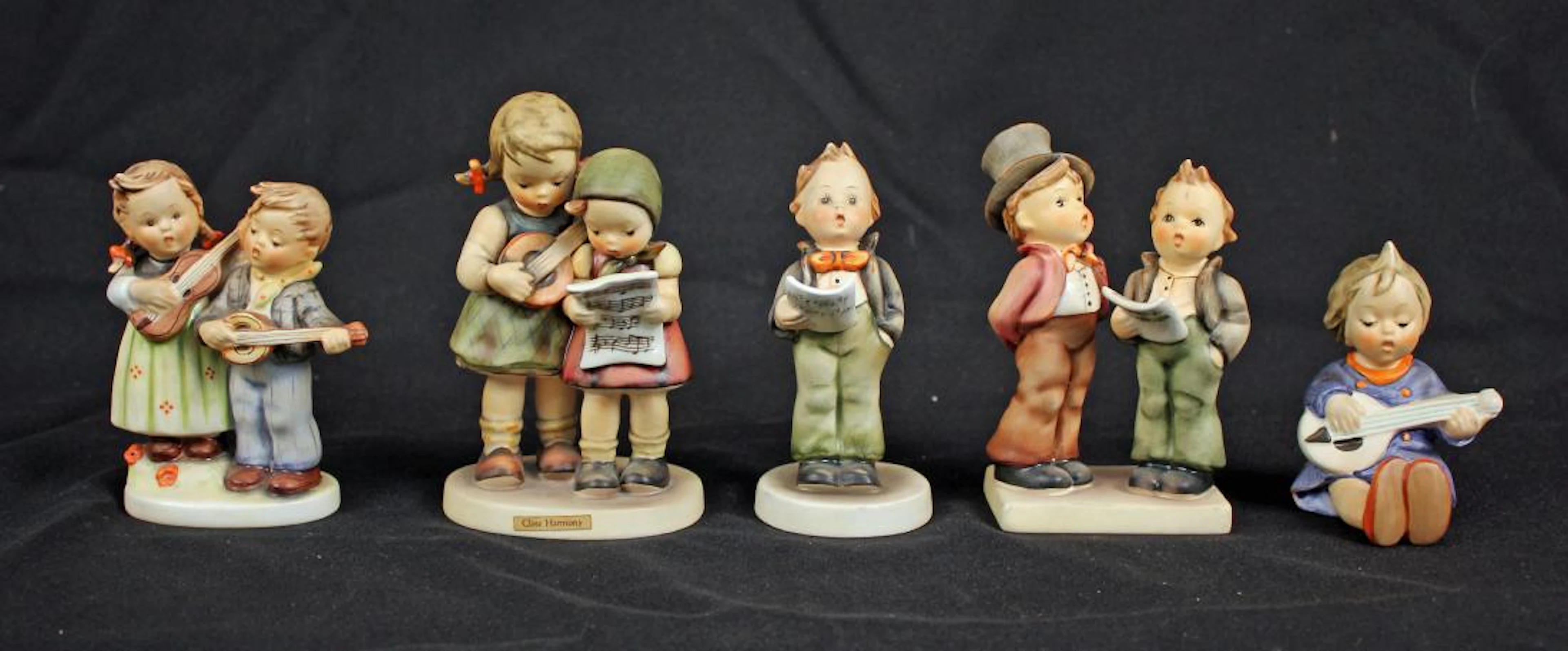 Five Hummel Figurines Singers and Guitar Players